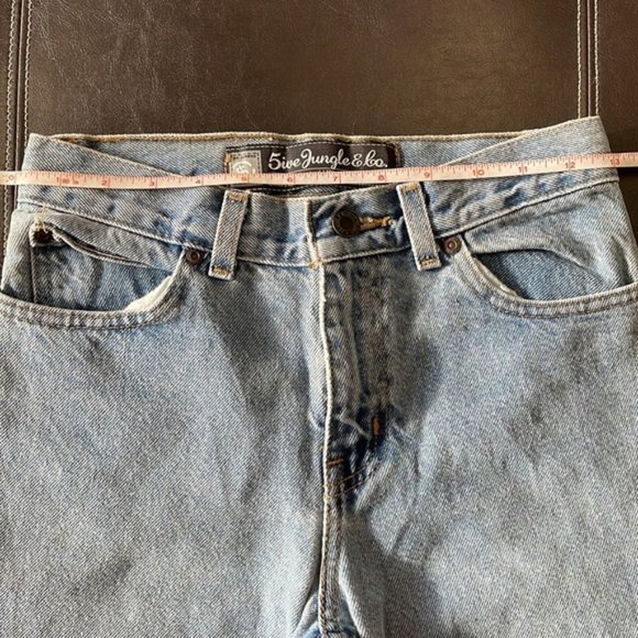 5ive Jungle & Co Women's Jean Shorts (2) - Picture 3 of 8